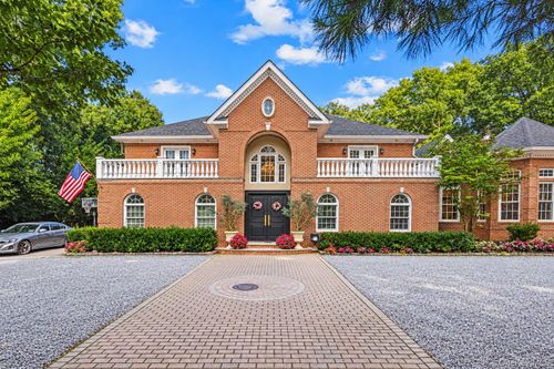 6 Carman Rd, Dix Hills, NY, 11746-5645 | Card Image