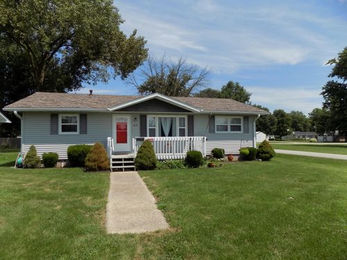 815 E Mitchell Ave, Centralia, MO, 65240-1722 | Card Image