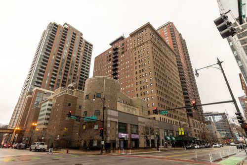 apt-1313-40 E 9th St, Chicago, IL, 60605-2148 | Card Image