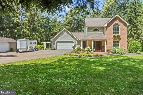 4018 Hillview Rd, TEMPLE, PA, 19560-9719 | Card Image