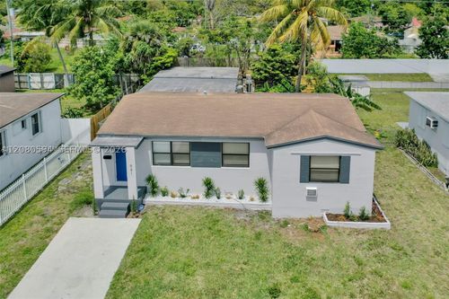 941 Ne 155th St, North Miami Beach, FL, 33162-5309 | Card Image