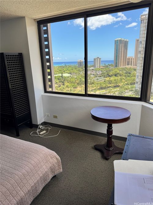 apt-1803-444 Niu St, Honolulu, HI, 96815-1876 | Card Image