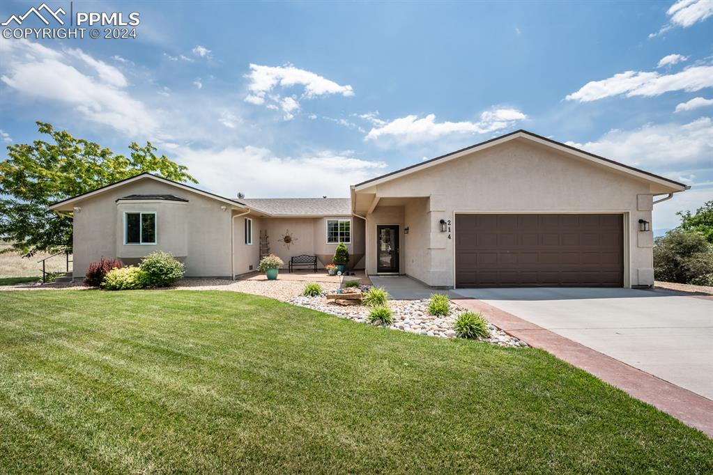 Winterhaven Dr, Pueblo, CO 81007