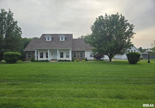 14327 Mcraven Ln, House other with 4 bedrooms, 4 bathrooms and null parking in Mount Vernon IL | Image 4