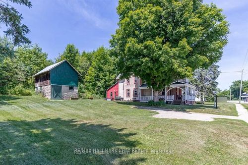4514 Penetanguishene Rd, Hillsdale, ON, L0L1V0 | Card Image