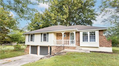 114 James Street, House other with 3 bedrooms, 2 bathrooms and null parking in Buckner MO | Image 2