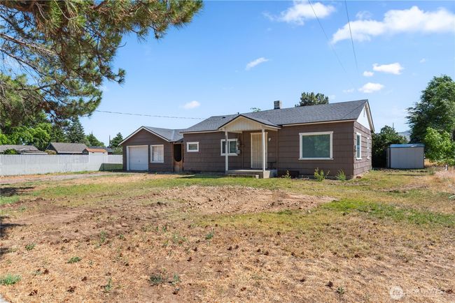 1715 Locust St, House other with 3 bedrooms, 1 bathrooms and 1 parking in Wenatchee WA | Image 25