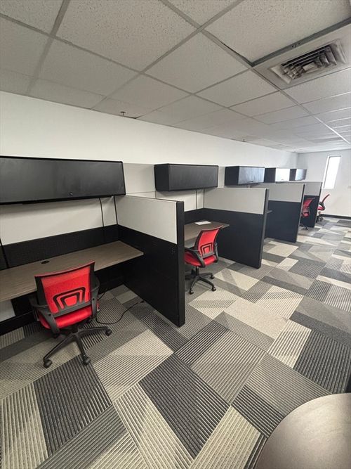 a26-11 Almgren Dr, Agawam, MA, 01001-3831 | Card Image