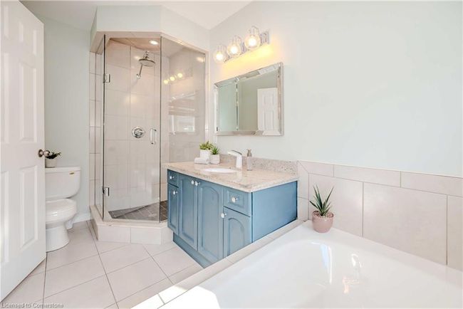 54 Geranium Av, Townhouse with 3 bedrooms, 4 bathrooms and 2 parking in Hannon ON | Image 17