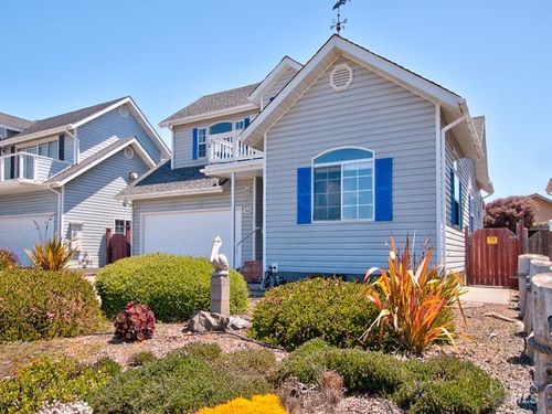 924 Glass Beach Drive, Fort Bragg, CA, 95437 | Card Image