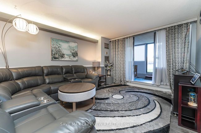 104 - 18 Knightsbridge Rd, Condo with 3 bedrooms, 2 bathrooms and null parking in Brampton ON | Image 12