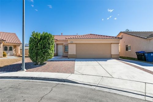 5232 Zebra Ct, North Las Vegas, NV, 89031-1121 | Card Image