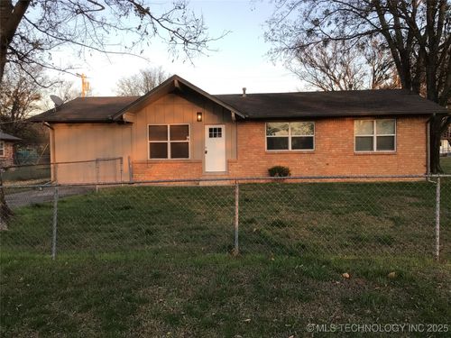 108 Hickory, Locust Grove, OK, 74352-3431 | Card Image