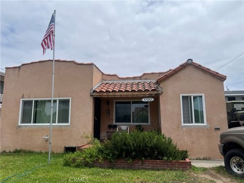 17122 Ardmore Ave, Bellflower, CA, 90706-5812 | Card Image