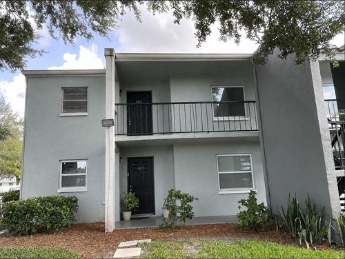 205-2835 Somerset Park Dr, TAMPA, FL, 33613-3186 | Card Image