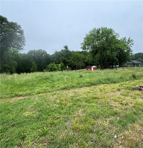 781 Hallack Ln, Pea Ridge, AR, 72751-3903 | Card Image