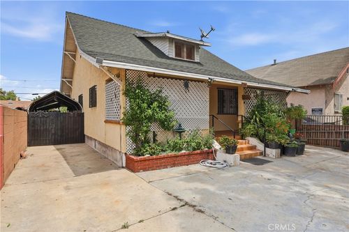 201 W 50th St, Los Angeles, CA, 90037-3207 | Card Image