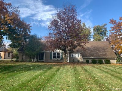 9818 Burning Tree Drive, Home with 4 bedrooms, 3 bathrooms and null parking in Grand Blanc Twp MI | Image 1