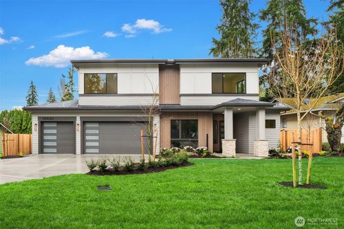 16601 Se 27th St, Bellevue, WA, 98008-5509 | Card Image