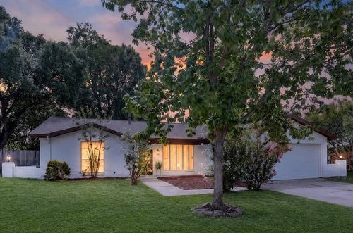 1904 Briar Meadow Dr, Arlington, TX, 76014-2607 | Card Image