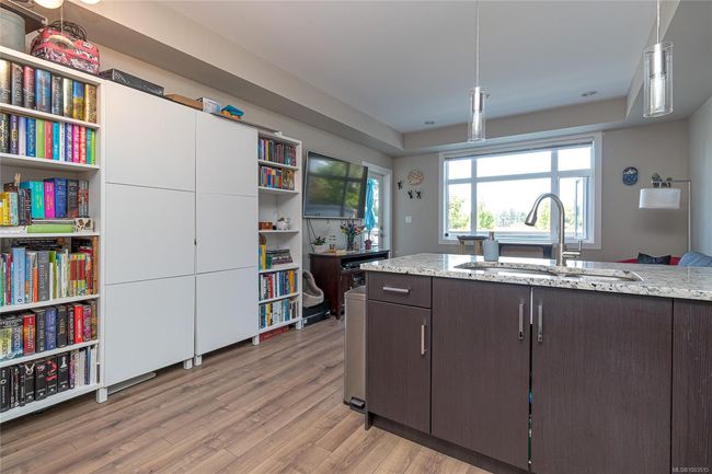 203 - 2655 Sooke Rd, Condo with 1 bedrooms, 1 bathrooms and 1 parking in Langford BC | Image 11