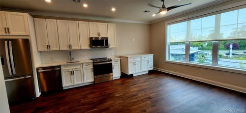 411-5 Freer Street, Hempstead, NY, 11563 | Card Image