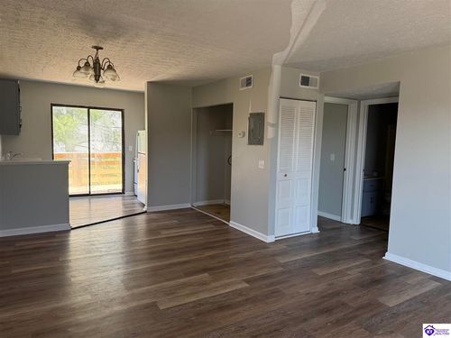 apt-8-2845 Frontier Ct, Radcliff, KY, 40160-9068 | Card Image