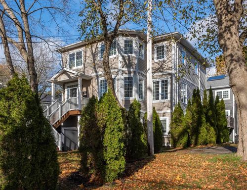 2077 Quinn St, Halifax, NS, B3L3E5 | Card Image