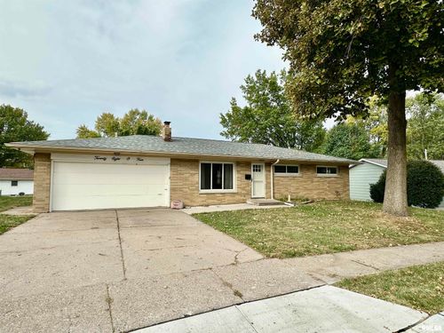 2804 Oak St, Davenport, IA, 52804-1525 | Card Image