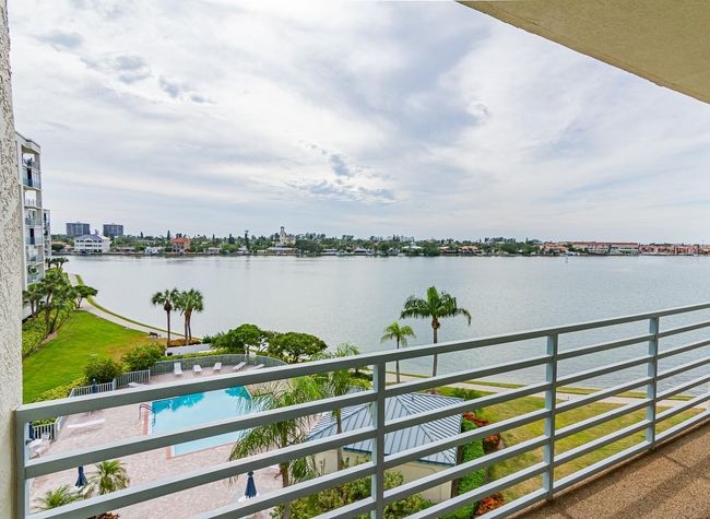 APT-402 - 7974 Sailboat Key Blvd S, Condo with 2 bedrooms, 2 bathrooms and null parking in South Pasadena FL | Image 34
