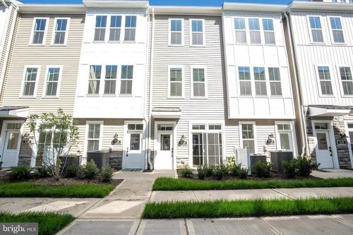 8104 Donatello Dr, PRINCETON, NJ, 08540-0623 | Card Image