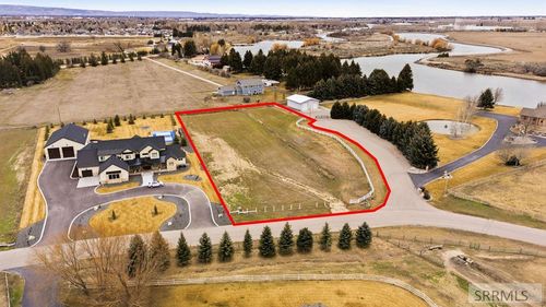 7597 N Riverfront Dr, Idaho Falls, ID, 83401-5951 | Card Image