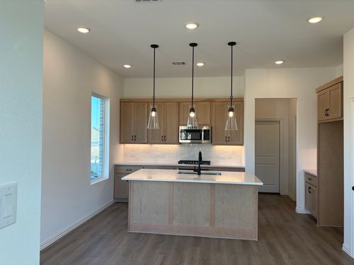 705 Kerrville Ln, Plano, TX, 75075-1042 | Card Image