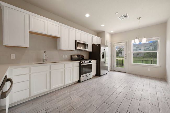 2117 Local Rebel Loop, Condo with 3 bedrooms, 3 bathrooms and null parking in Leander TX | Image 8
