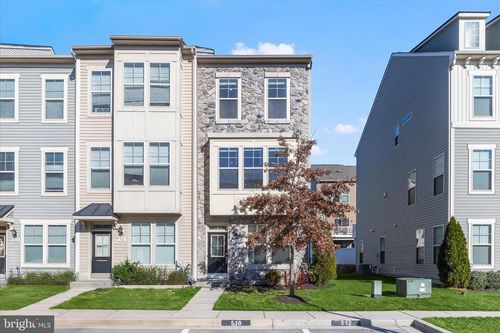 512 Pebblebrook Ln, GLEN BURNIE, MD, 21060-8631 | Card Image