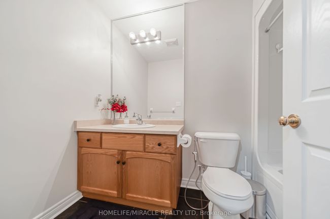 93 Lynch Cir, House attached with 4 bedrooms, 4 bathrooms and 2 parking in Guelph ON | Image 33