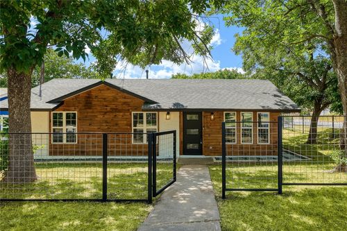 7109 Cherry Meadow Dr, Austin, TX, 78745-5337 | Card Image