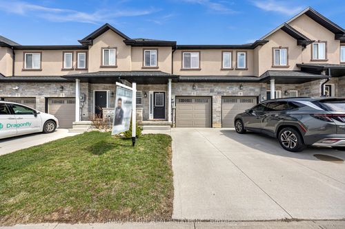 7 Mistywood Dr, Stoney Creek, ON, L8J2N6 | Card Image