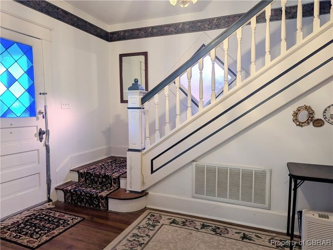 Staircase upon Entry | Image 26