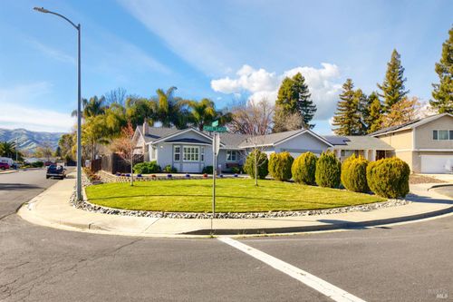 436 Corte Lagos, Vacaville, CA, 95688-2115 | Card Image