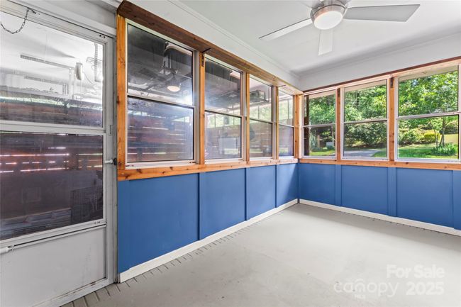 Sunroom/Porch | Image 17