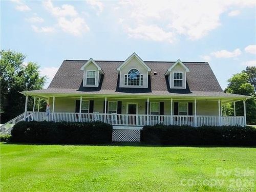 1945 Rhyne Rd, Dallas, NC, 28034-7621 | Card Image