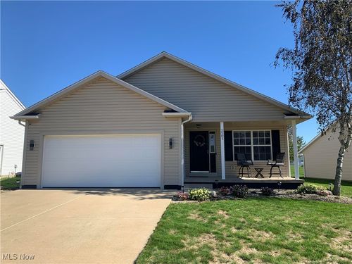 2501 Captens St Ne, Canton, OH, 44721-2189 | Card Image