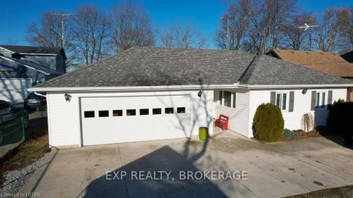 3105 St Clair Pky, Sombra, ON, N0P2H0 | Card Image