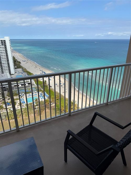 ph-k-1950 S Ocean Dr, Hallandale Beach, FL, 33009-5958 | Card Image