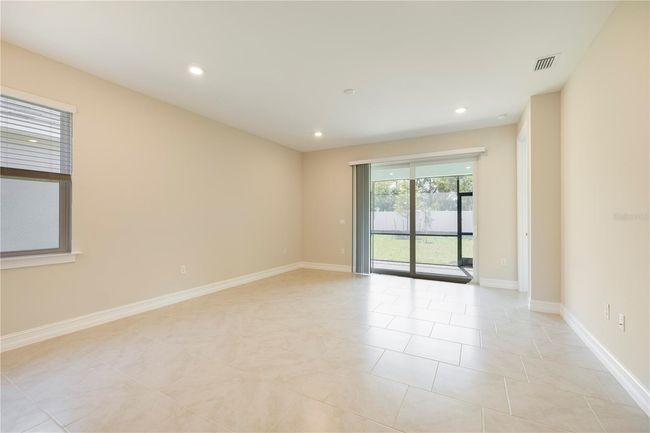 376 Ibiza Loop, House other with 2 bedrooms, 2 bathrooms and null parking in VENICE FL | Image 6
