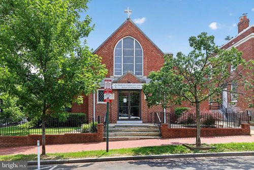 653 11th St Ne, WASHINGTON, DC, 20002-5317 | Card Image