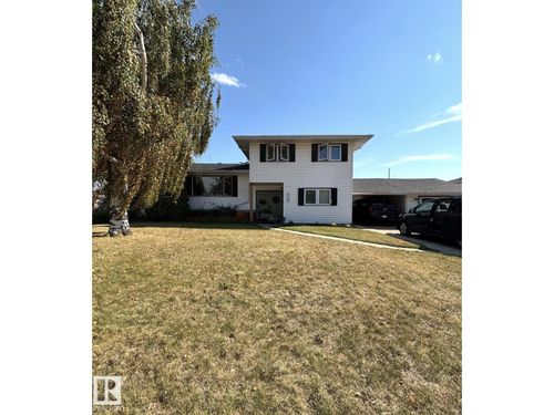 9915 95 St, Westlock, AB, T7P2B4 | Card Image