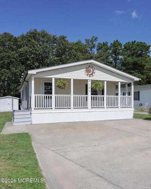107 Pine Acres Mnr, Toms River, NJ, 08757 | Card Image