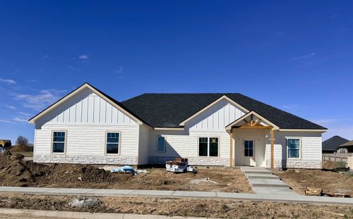 2210 Huntwood Dr, Salina, KS, 67401-8531 | Card Image